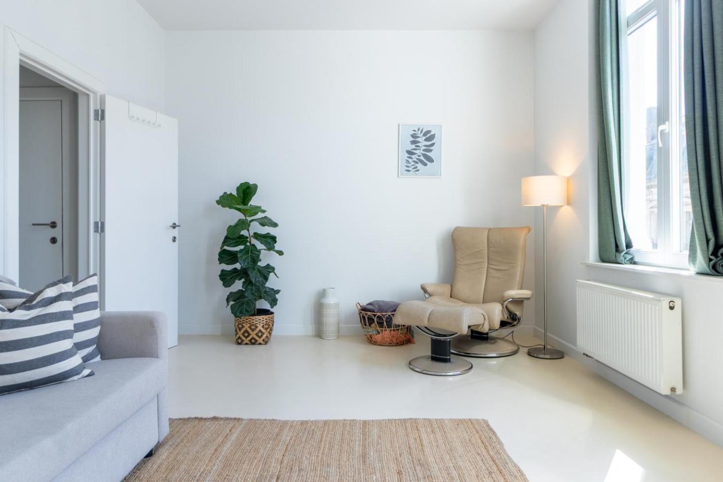 Bright, Spacious Apartments & Perfectly Located In The Heart Of Gent Exterior foto